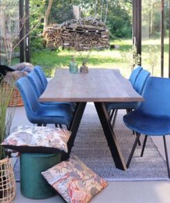 Norddan 21856 Dizajnová stolička Brinley modrý zamat